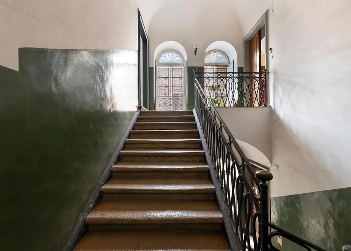 Appartamento Con Tetti Affrescati A Catania Centro